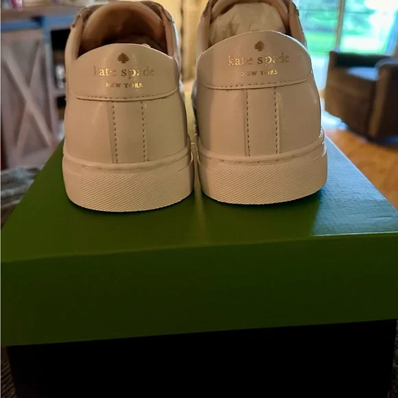 New in Box ♠️ Kate Spade FEZ sneakers - white leather - women's size 7.5 ♠️ - Picture 5 of 7